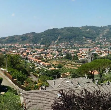 In - Hillside With Garden And Sea View Guest house